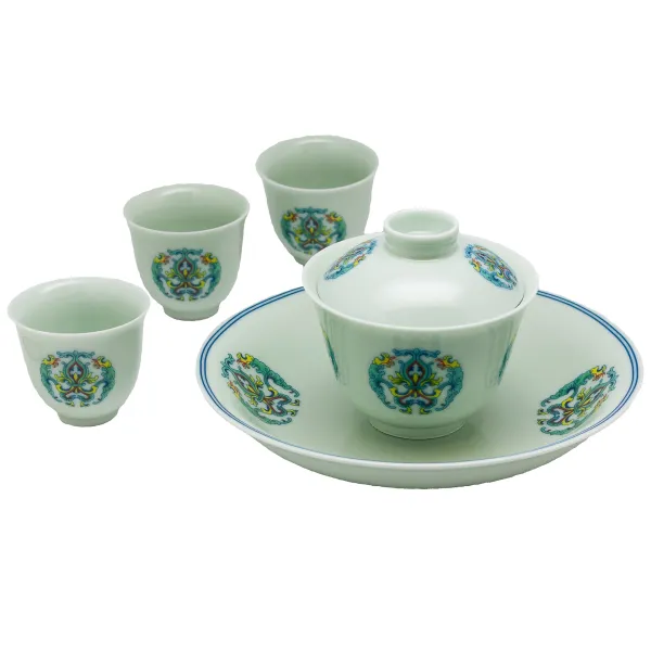 Produkt Porcelánová souprava s talířem Obrázek